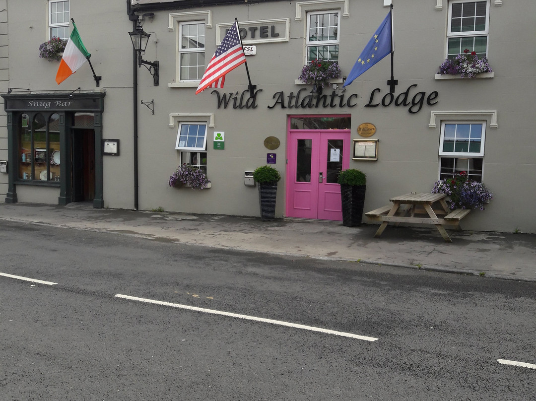 The Wild Atlantic Lodge主图