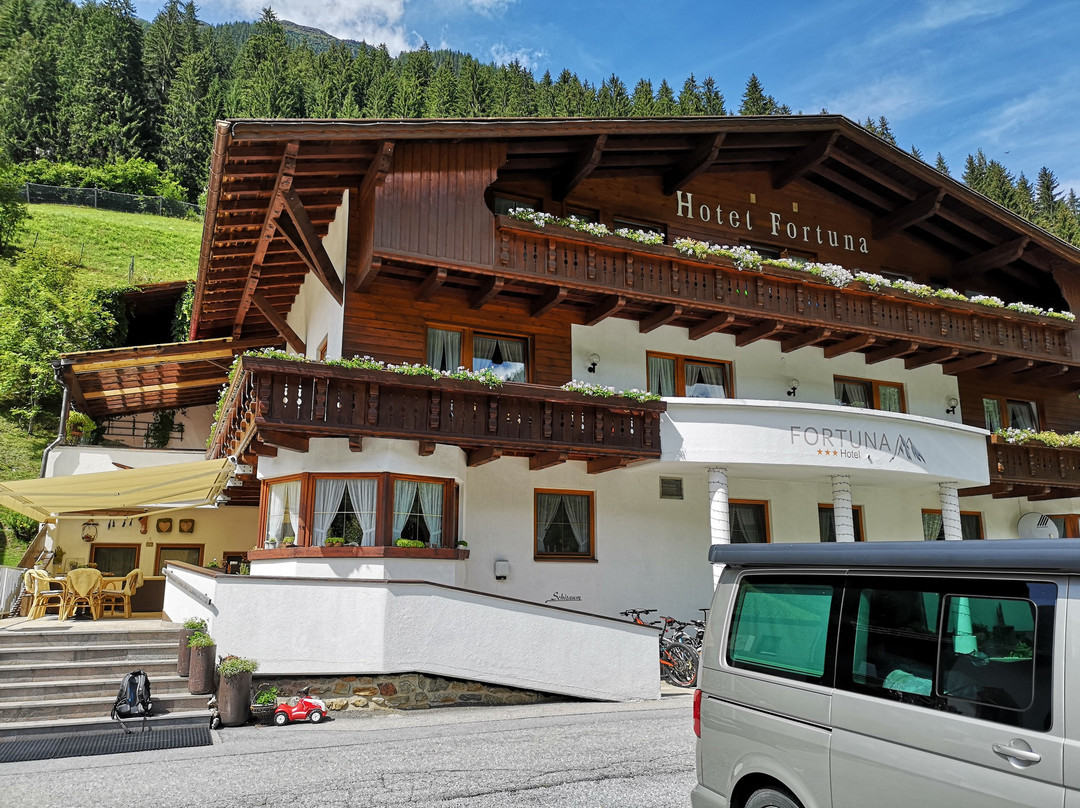 Hotel Fortuna主图