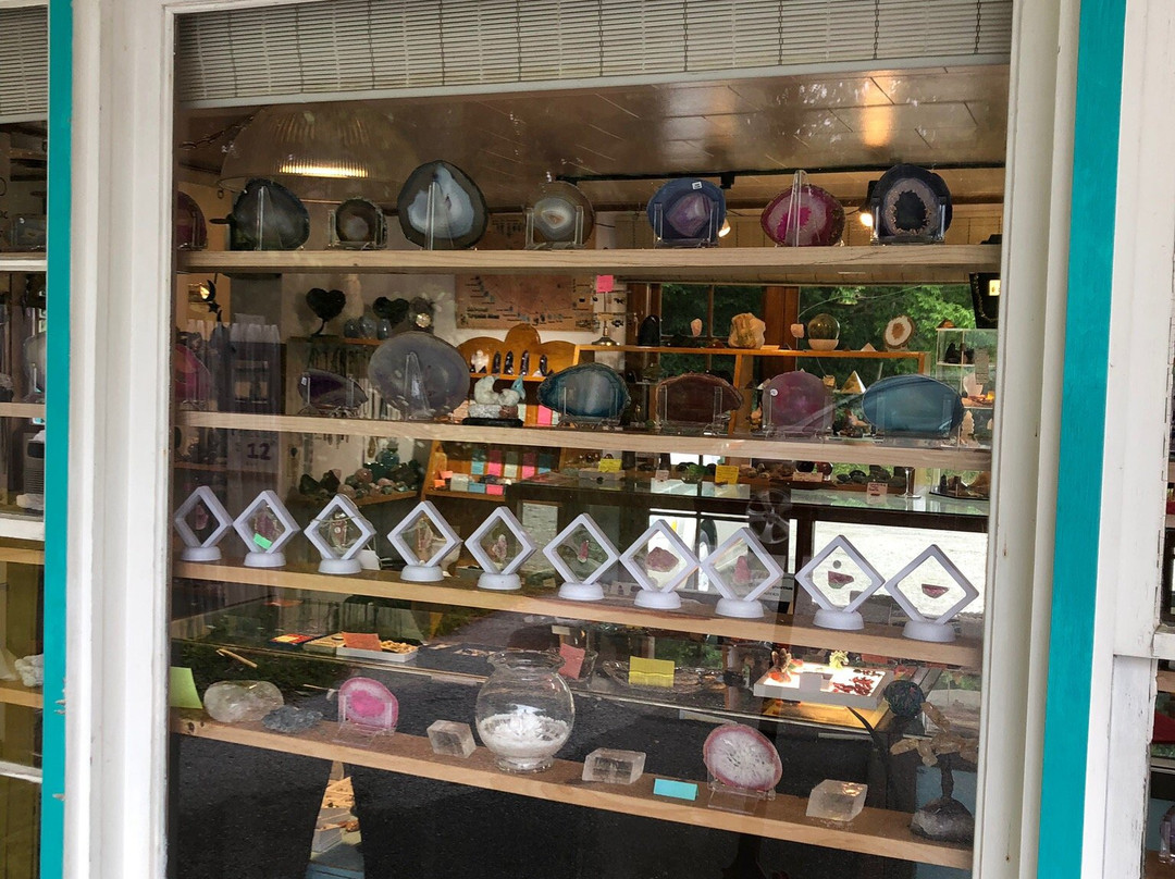 Unique Rock Shop景点图片