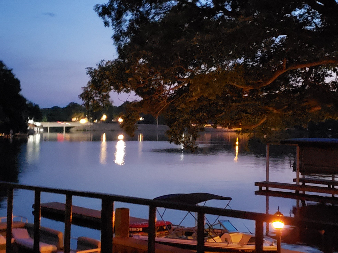 Arbor Lights Resort主图