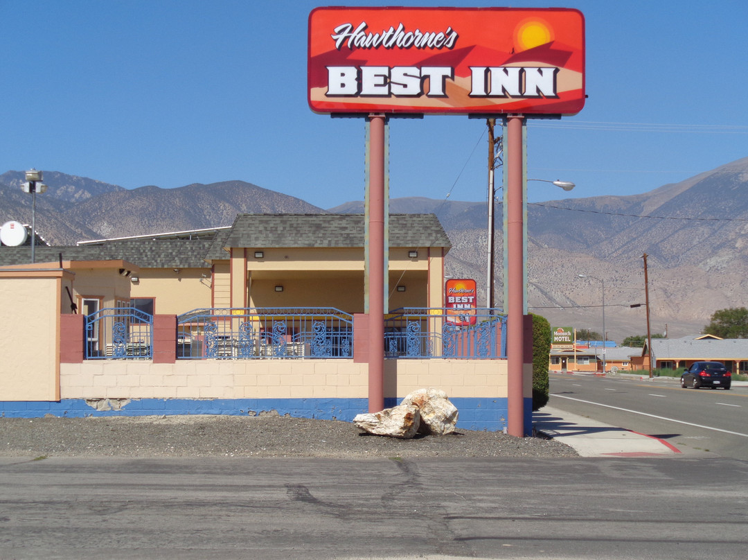 Hawthorne's Best Inn主图