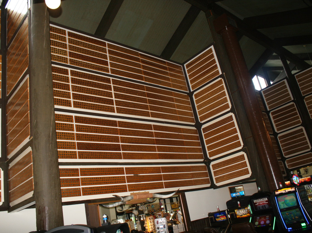 50,000 Silver Dollar Bar-Haugan必去景点