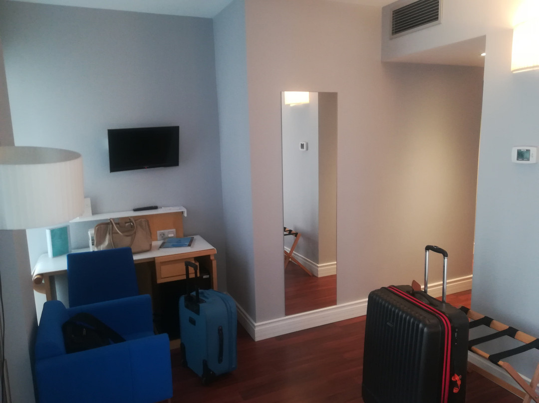 Hotel Zenit El Coloquio主图