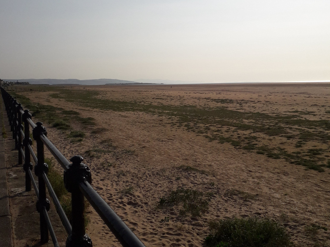 Wirral Coastal Walk-Whiston必去景点