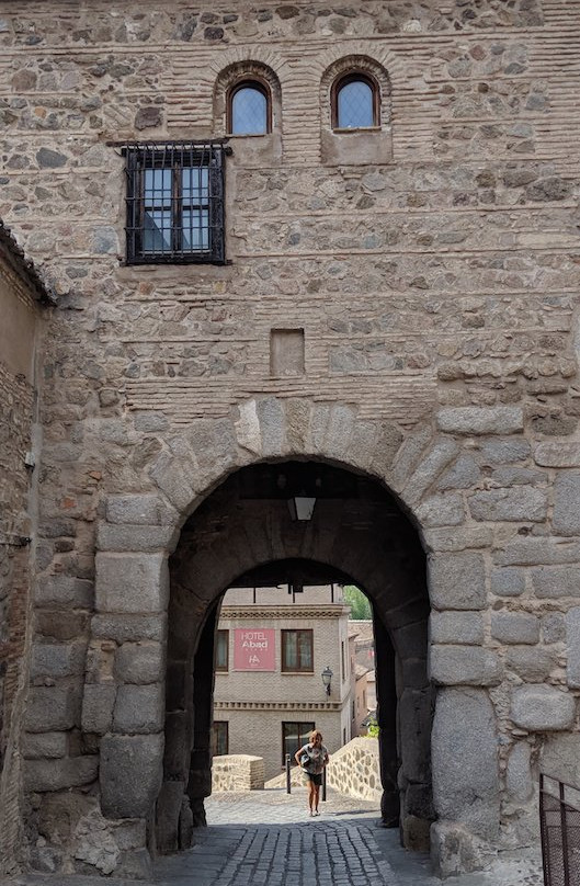 Puerta de Valmardón.景点图片