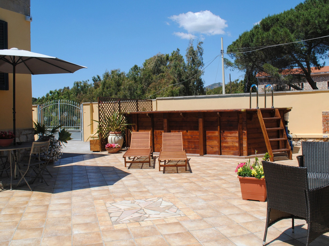 德爾維亞勒民宿主图