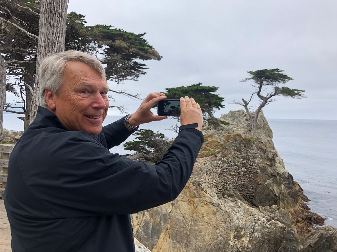 圆石滩别墅酒店主图