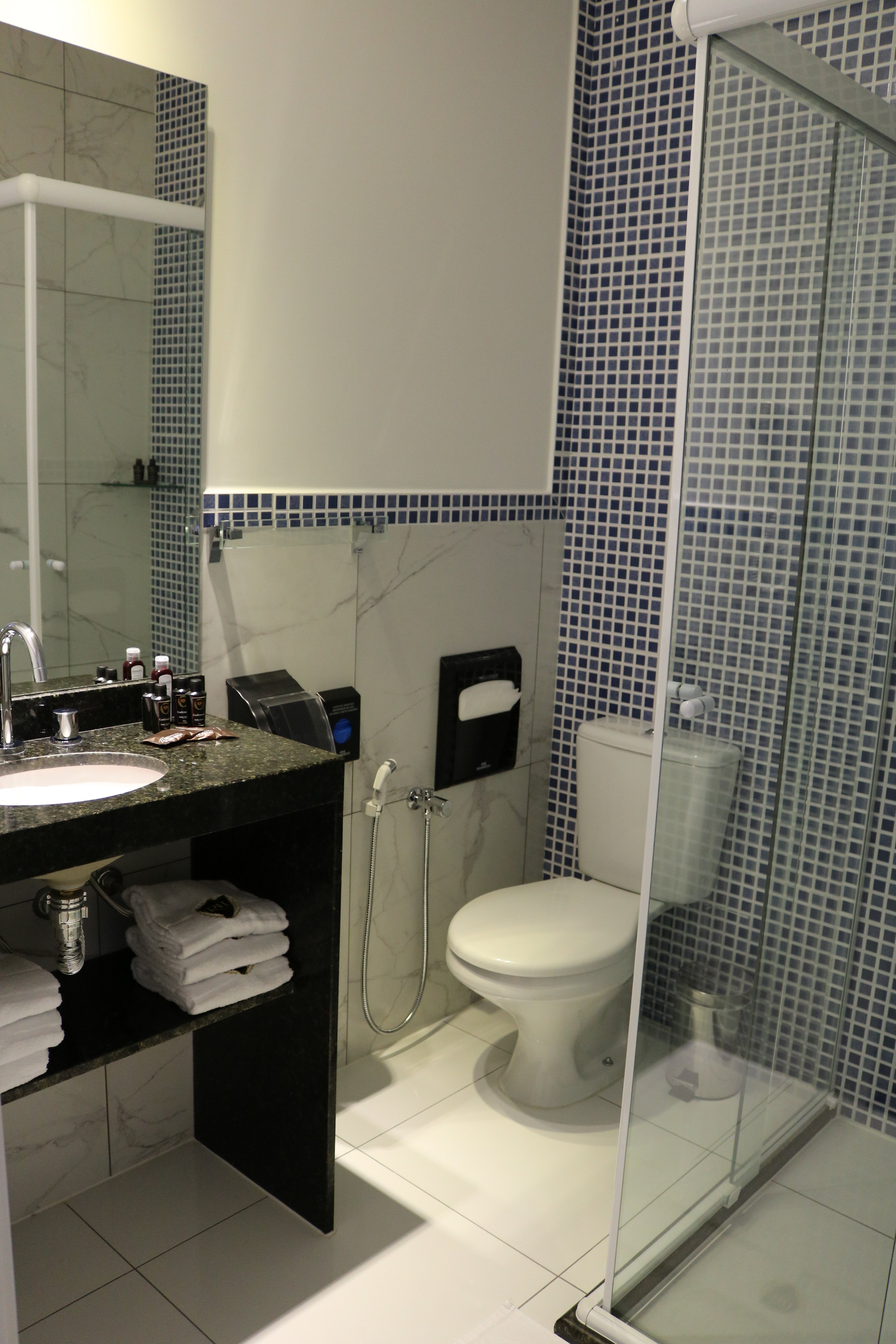 Riellis Center Hotel-portrait