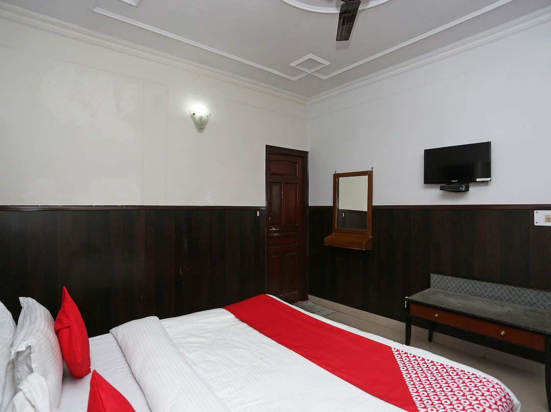 OYO 14877 Alinda Guest House主图