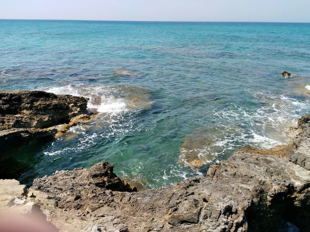 Tripiti Beach景点图片