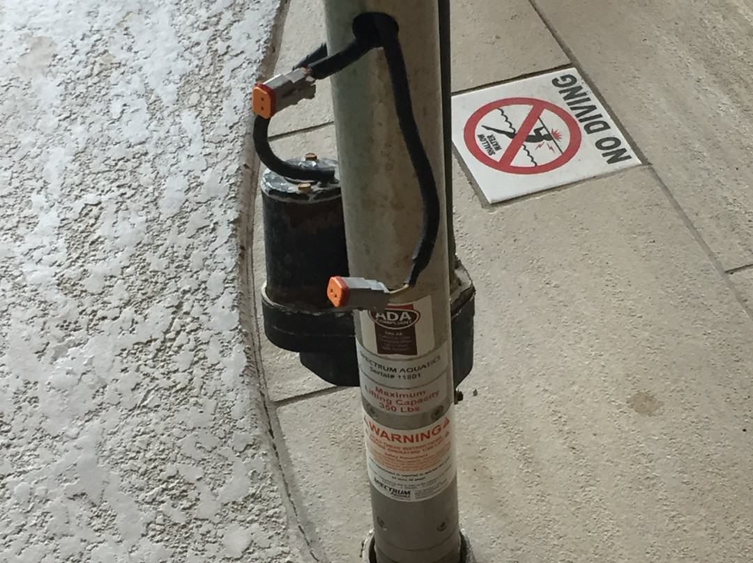 Holiday Inn Express & Suites Greenfield By IHG主图