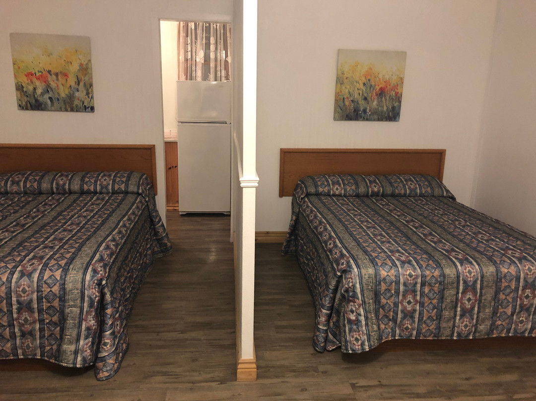 Cedar Vista Motel主图