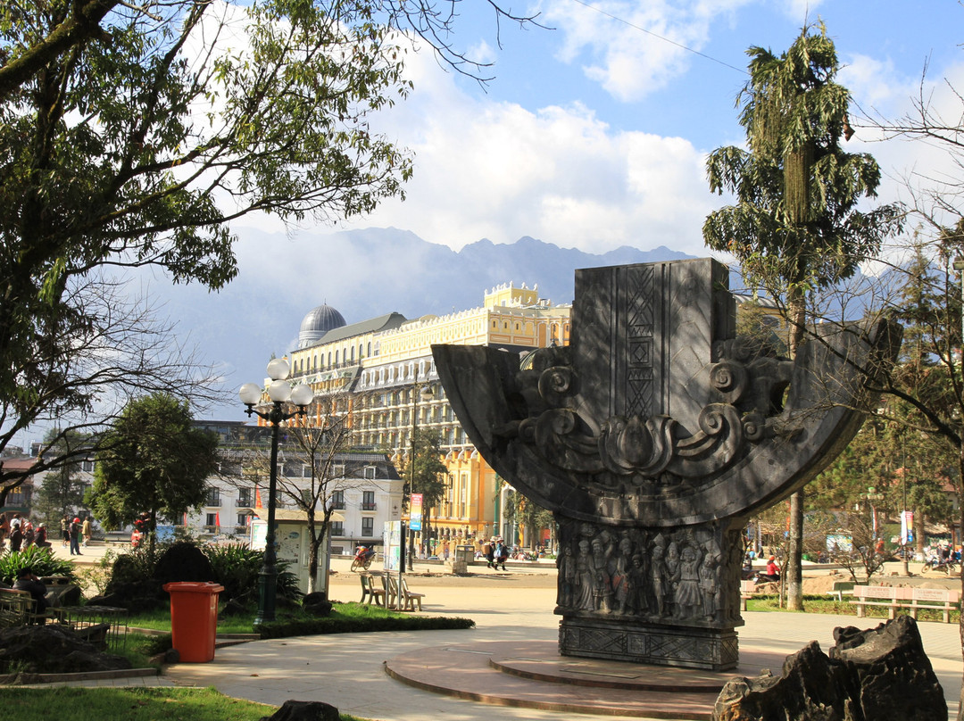 Ho Chi Minh Friendship Monument景点图片