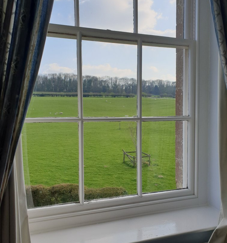 Marshwood Farm B&b And Shepherds Hut主图