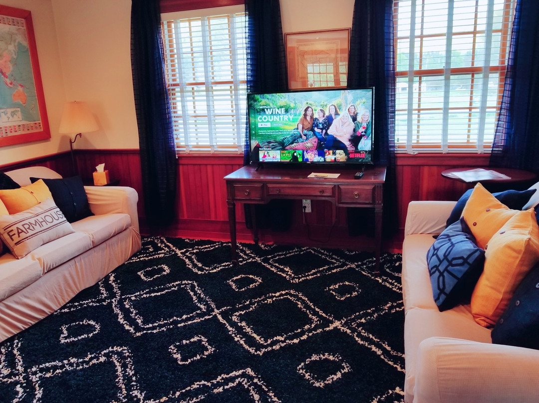 The Inn at White Hollow Farm主图