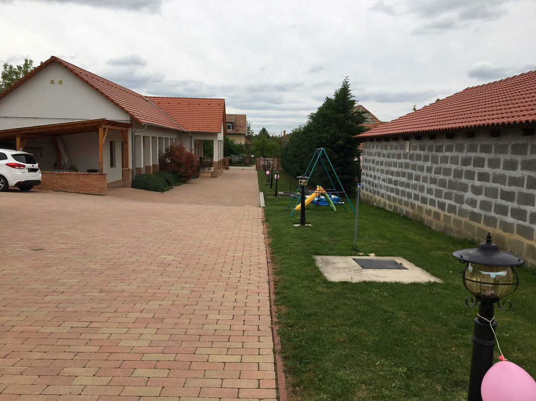Pista Kun's Guest House - Vértesboglár