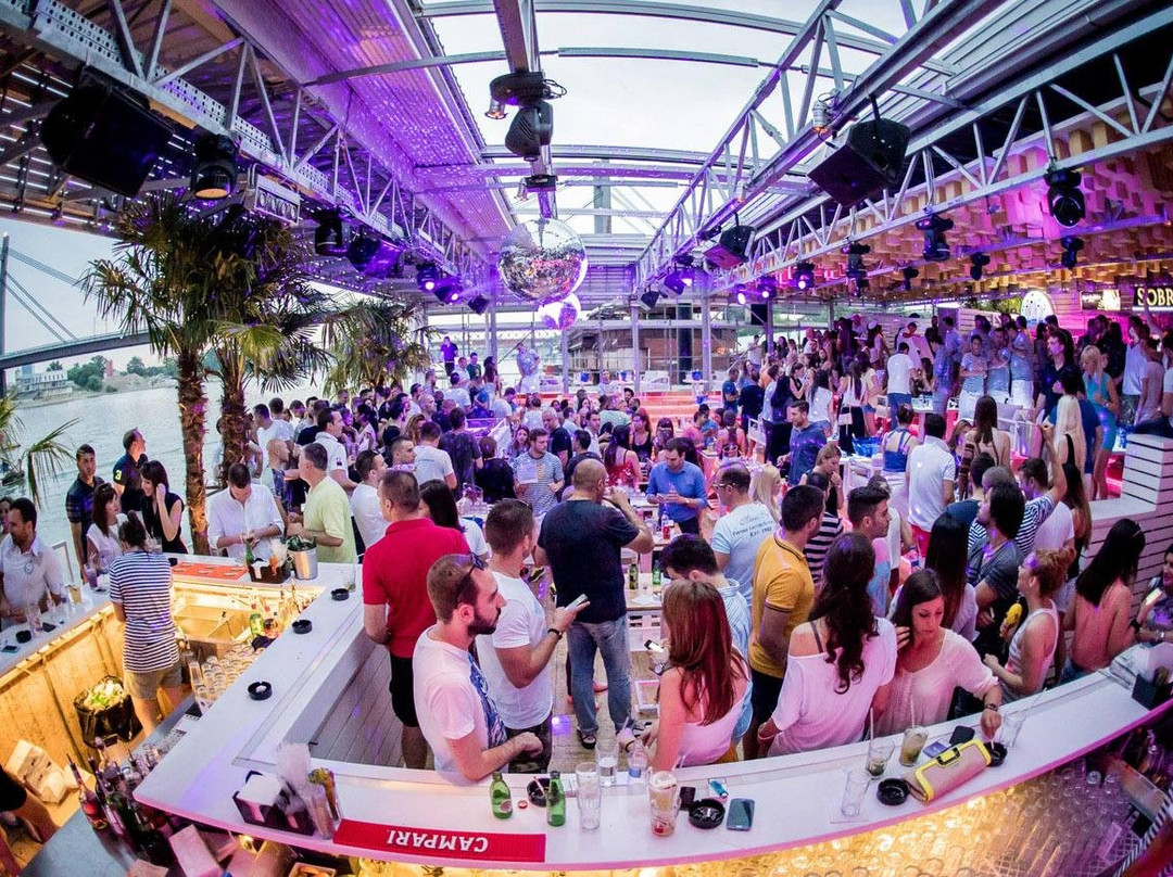 Nightlife in Belgrade-贝尔格莱德必去景点