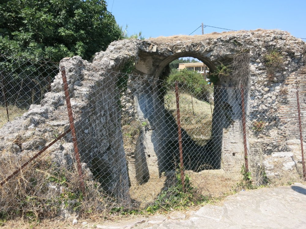 Roman Baths Ruins-Benitses必去景点