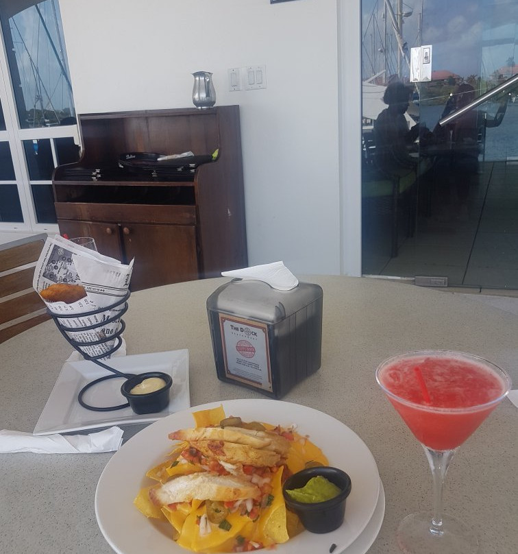 Marina Hotel at Shelter Bay主图