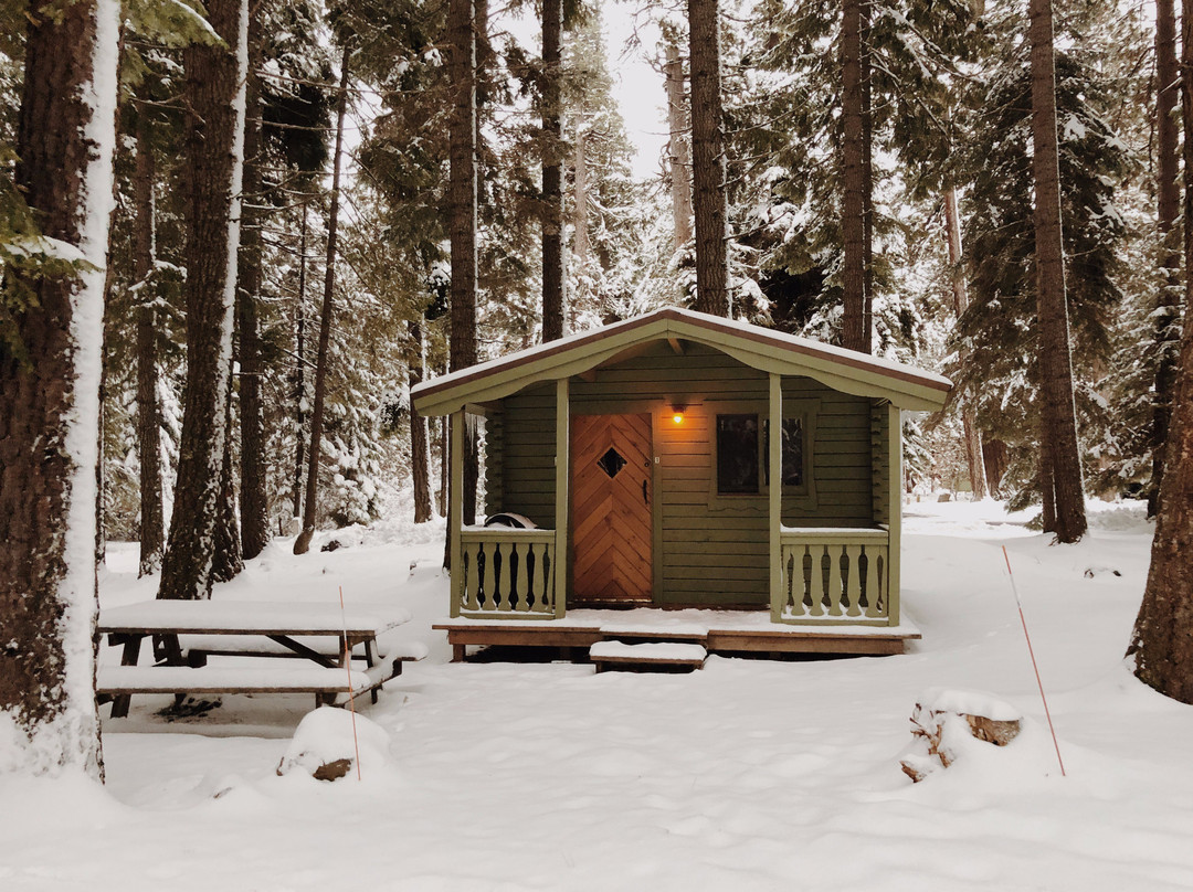 萨特尔湖小屋酒店主图