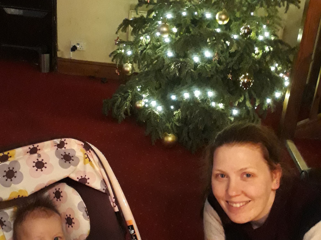 格林河上的酒店主图