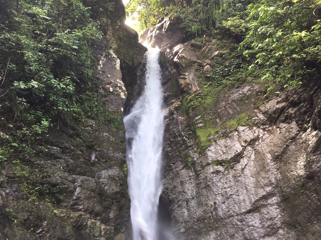 Murug-Turug Waterfall景点图片