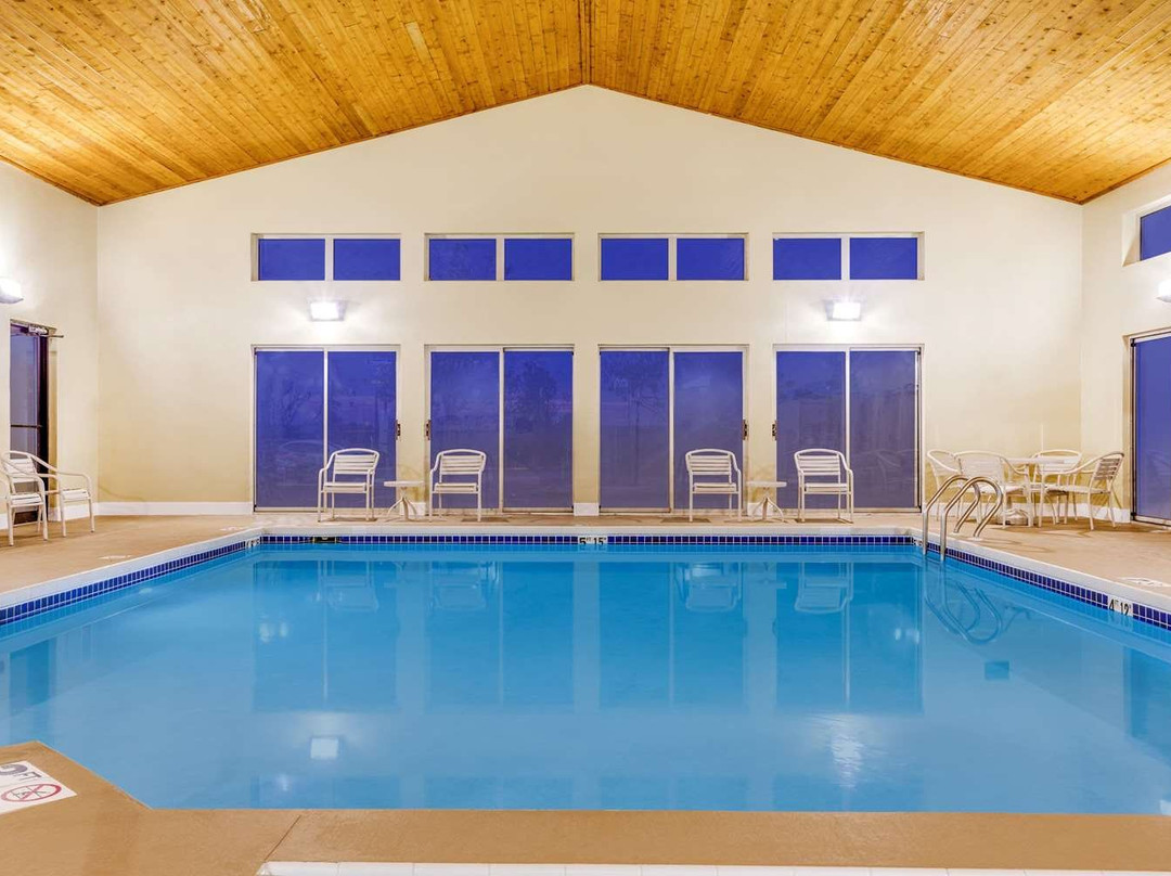 AmericInn by Wyndham New Lisbon主图