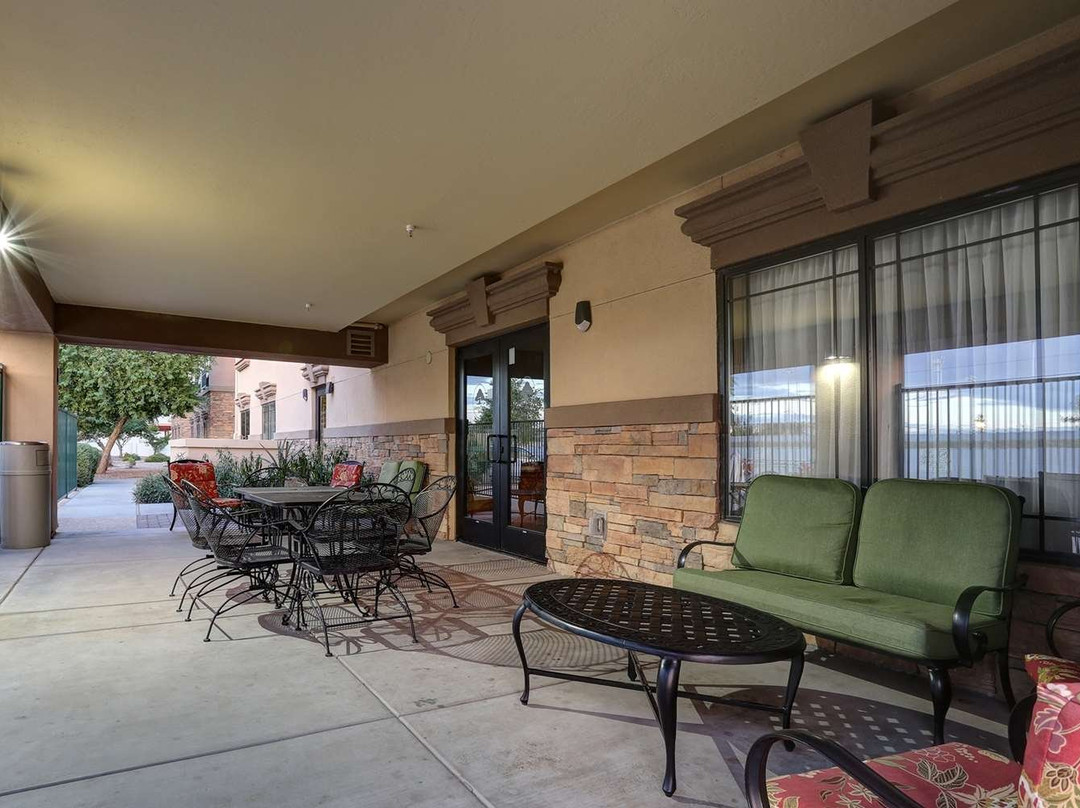 GreenTree Inn & Suites Florence主图