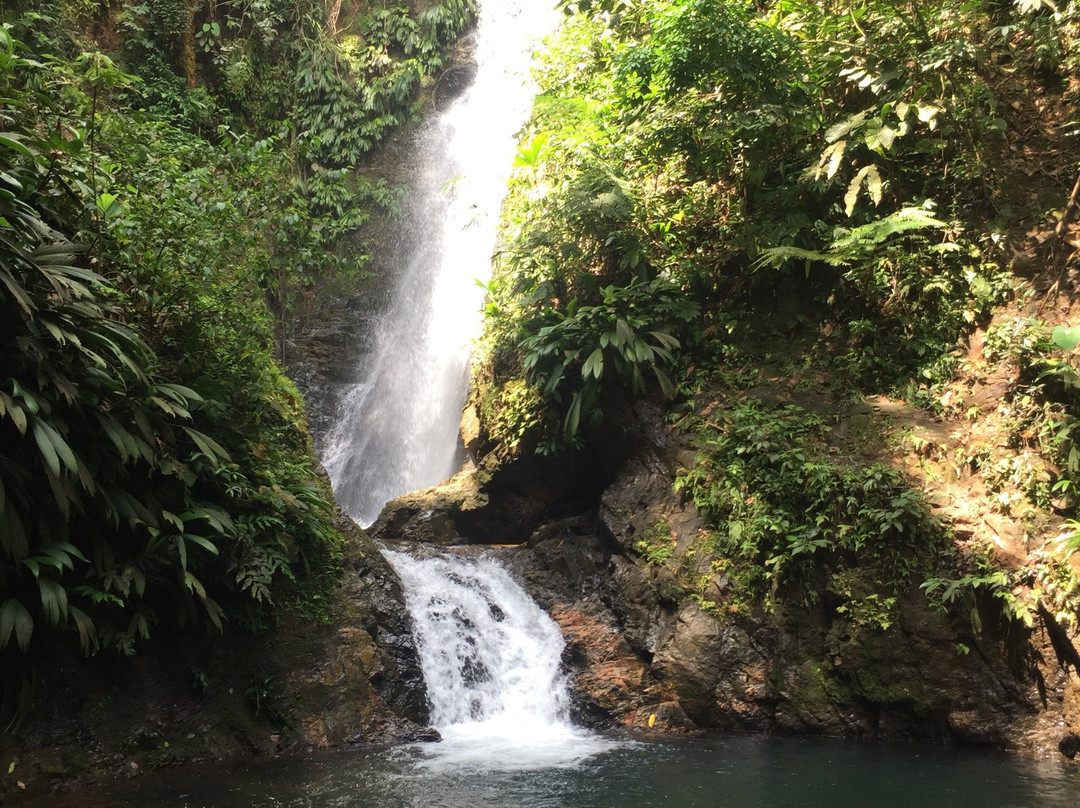 Cascada Mohan景点图片