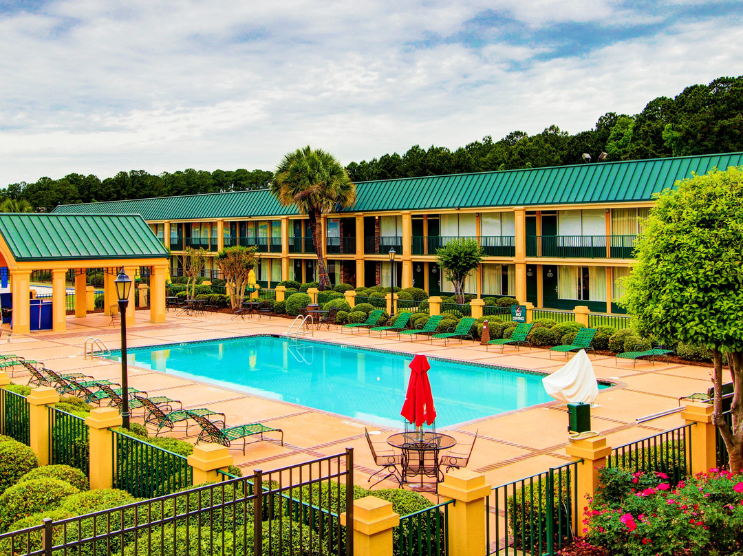 Quality Inn Richmond Hill - Savannah I-95