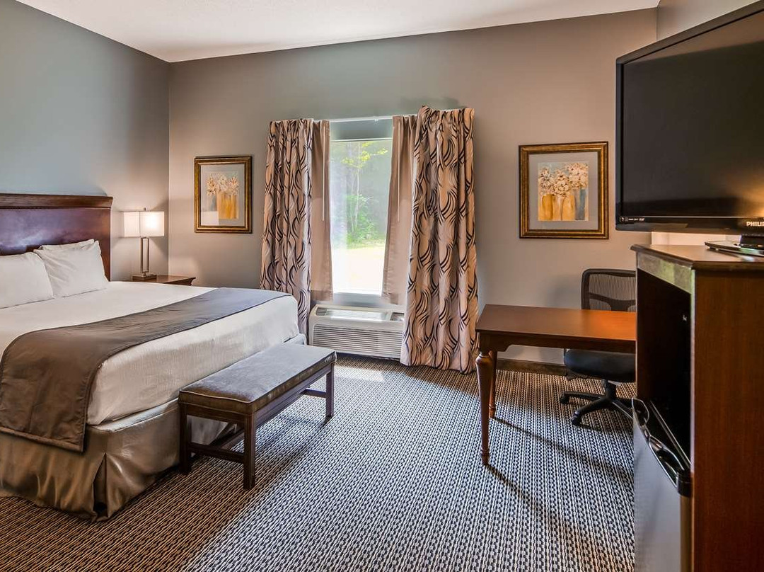 Best Western Plus Two Rivers Hotel & Suites主图