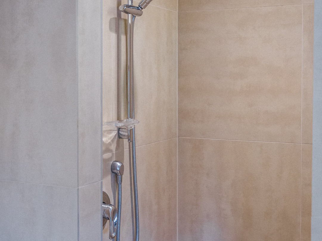 瑟纳罗斯着陆酒店主图