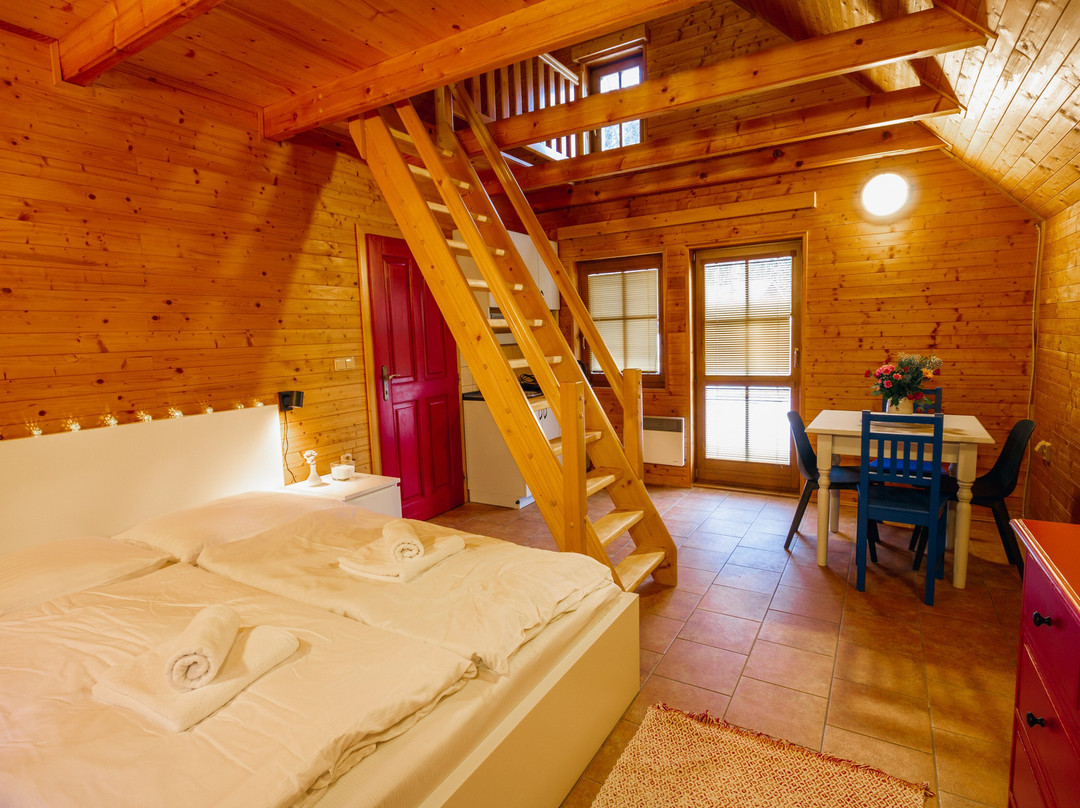 Chalets & Apartments - Base Camp Medvedin