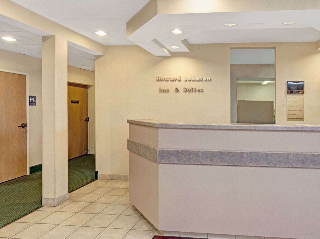 Red Lion Inn & Suites Elk Grove Village主图