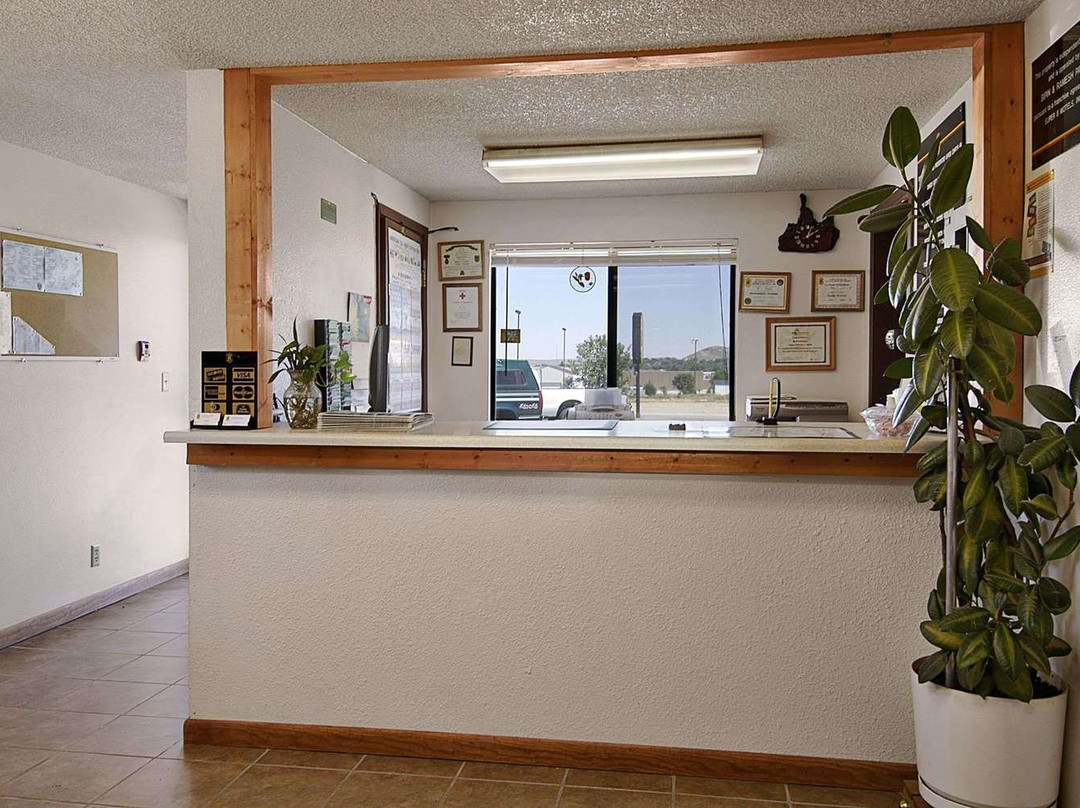 Super 8 by Wyndham Douglas主图