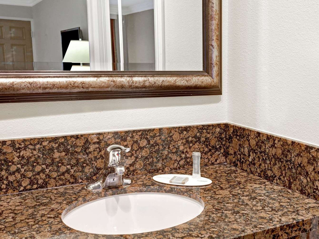 Super 8 by Wyndham Cypress Buena Park Area主图