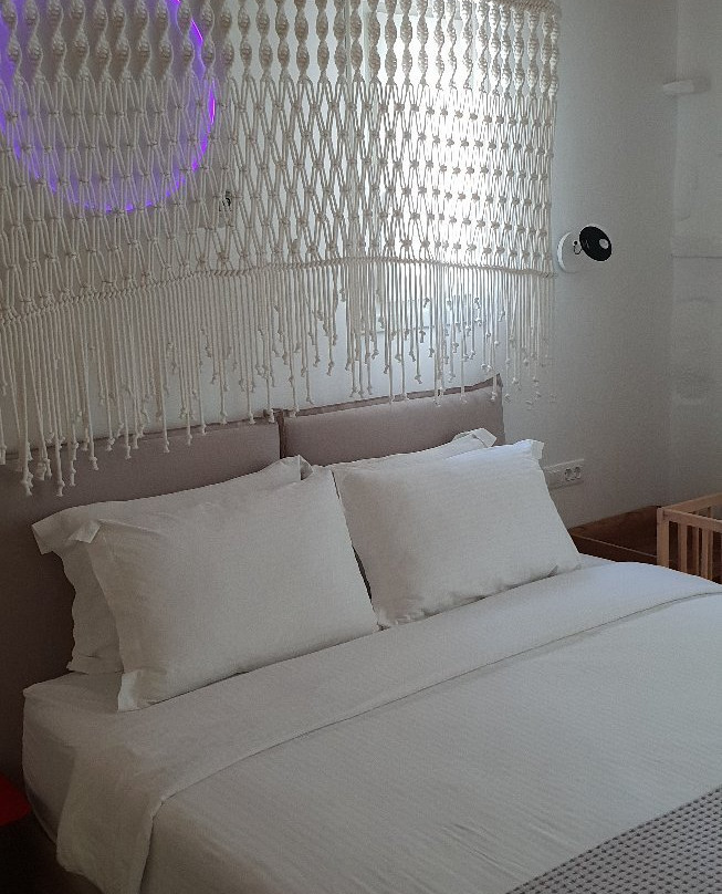 Hide Out Suites主图