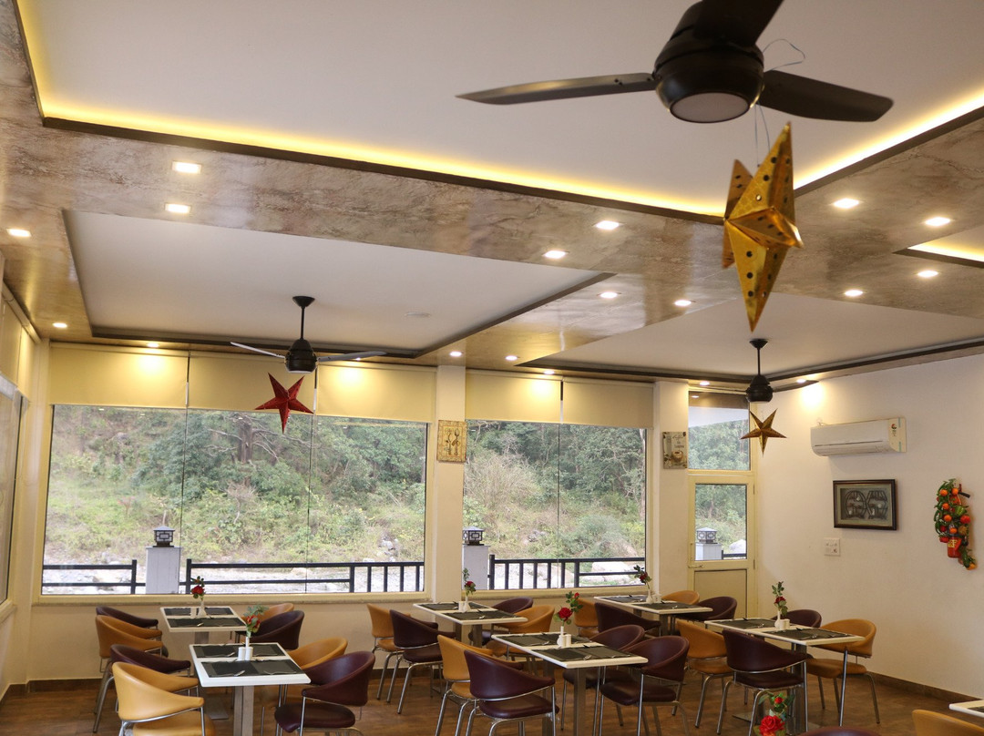 Ezzenza Mahayana Resort & Spa主图