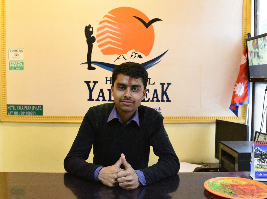 雅拉山顶酒店主图