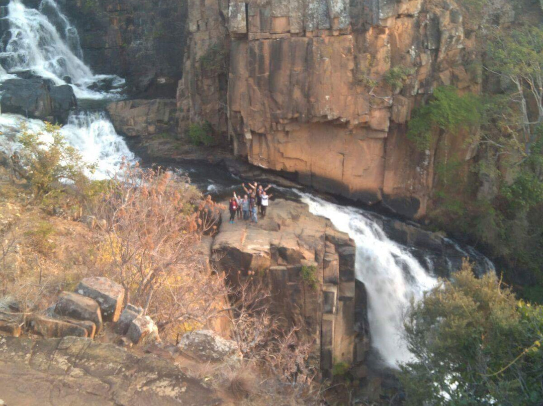 Inyangombe Falls景点图片