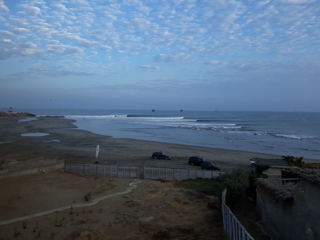 Lobitos Surf House