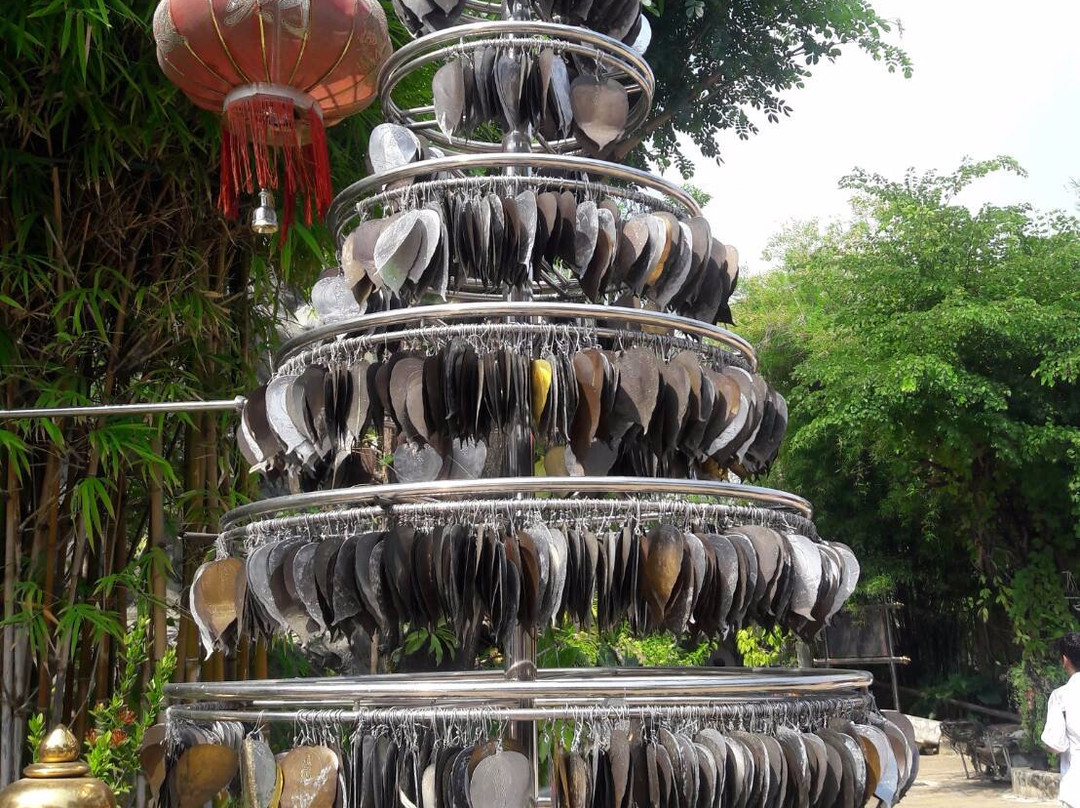 Phra Pothisat Kuan Im Park-龙仔厝必去景点