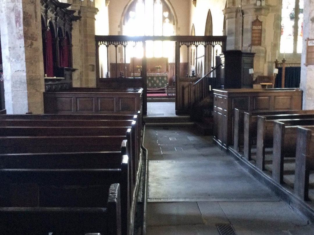 Holy Trinity Church景点图片