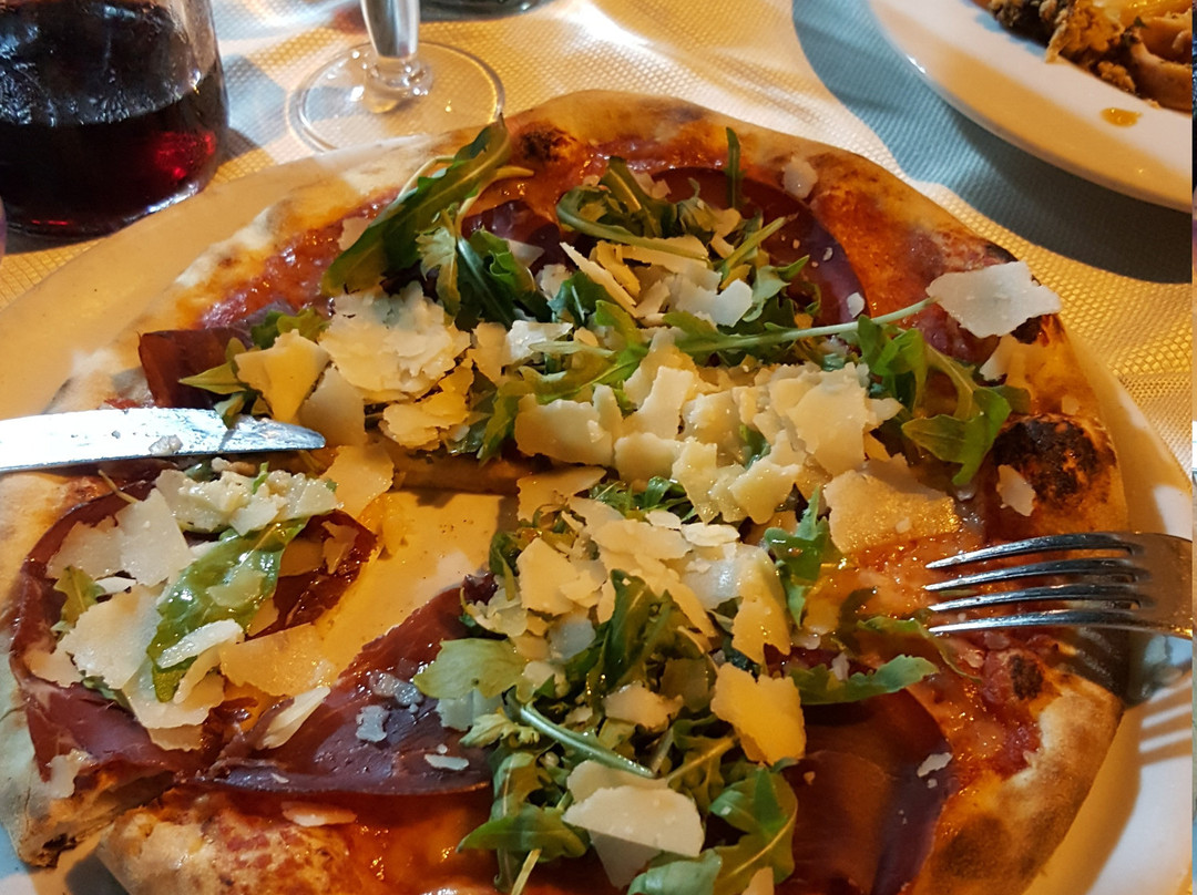 Montedoro餐馆和美食-La Piazzetta