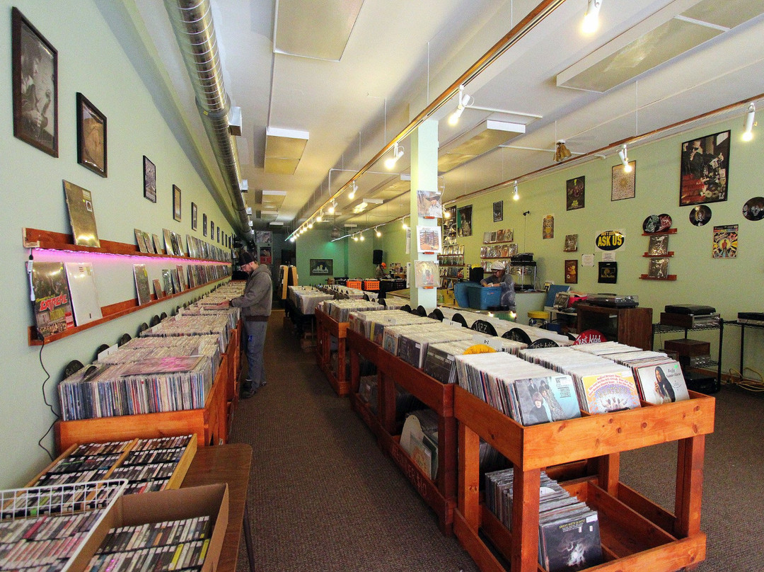 Black Hills Vinyl-拉皮德城必去景点