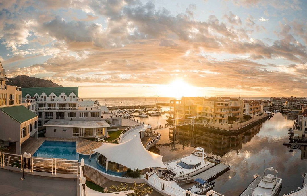 高登湾酒店住宿-Krystal Beach Hotel