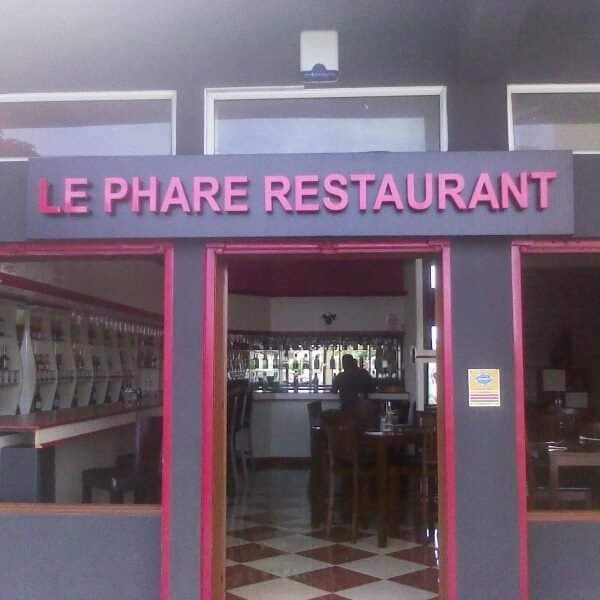 Le Phare Restaurant, Grill & Bar