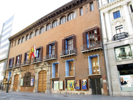 Bagues旅游景点-Palacio de Sastago