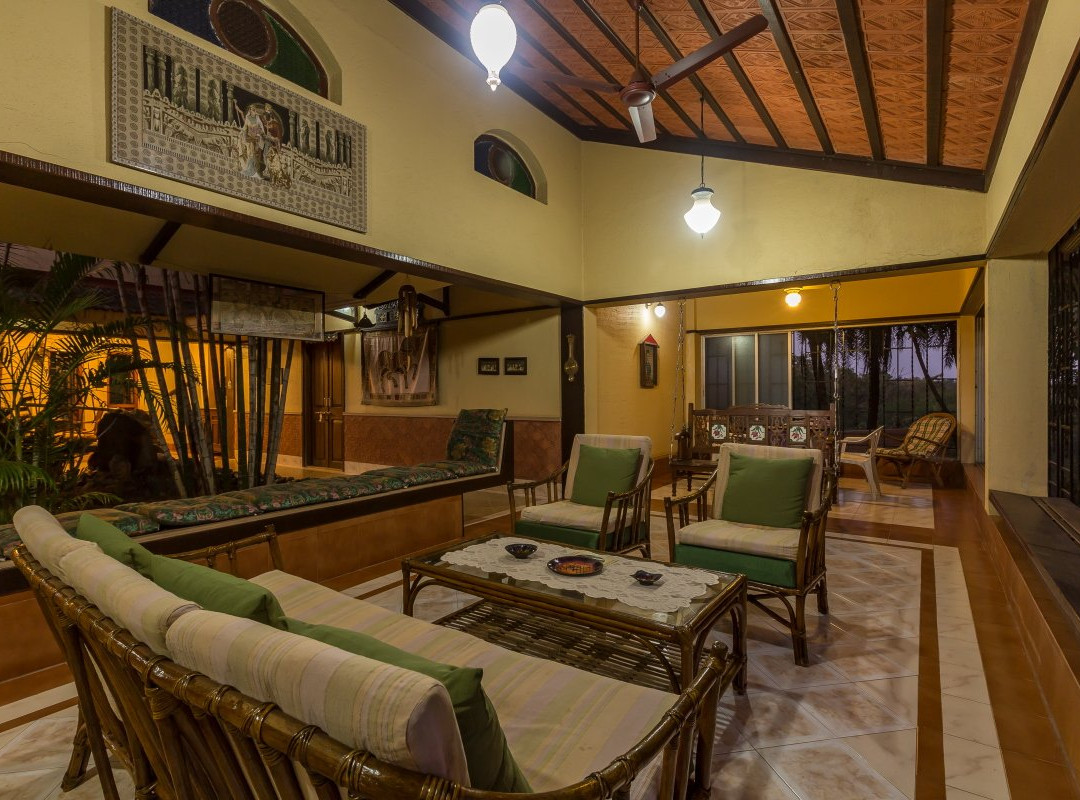 SaffronStays Master's Courtyard
