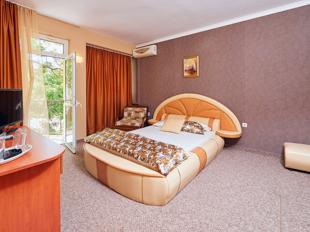 Peneka Hotel